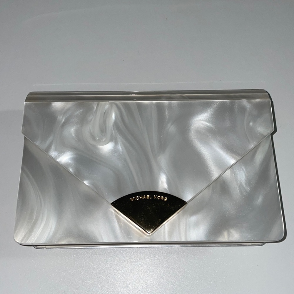 MICHAEL KORS
Barbara Optic White Envelope Clutch.